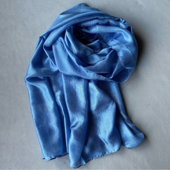 100% Silk Scarf ~ Blue ~ Brand New - Picture 6 of 6